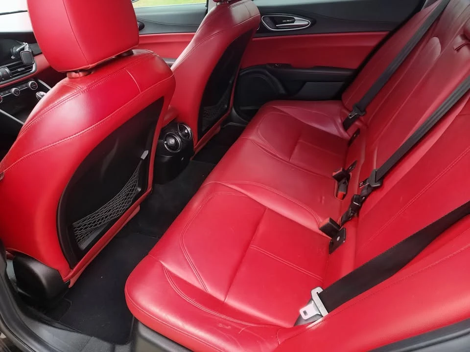 2017 Alfa Romeo Giulia - Image 6 of 8