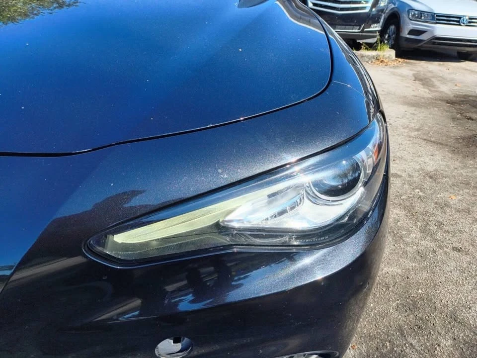 2017 Alfa Romeo Giulia - Image 17 of 20