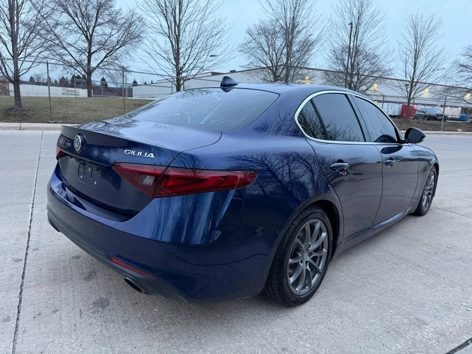 2017 Alfa Romeo Giulia - Image 6 of 14