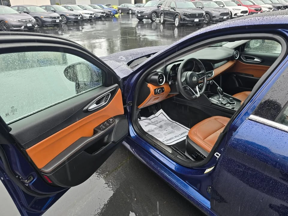2017 Alfa Romeo Giulia - Image 3 of 20