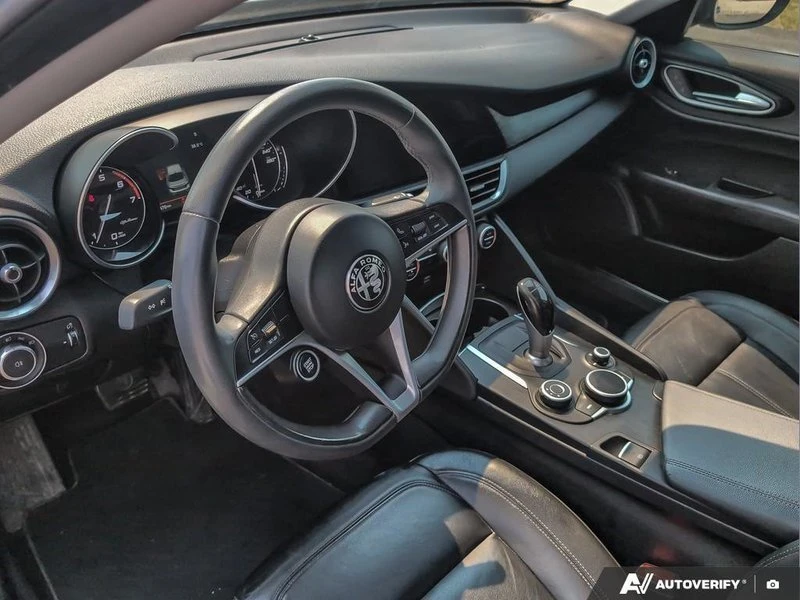 2017 Alfa Romeo Giulia - Image 10 of 12