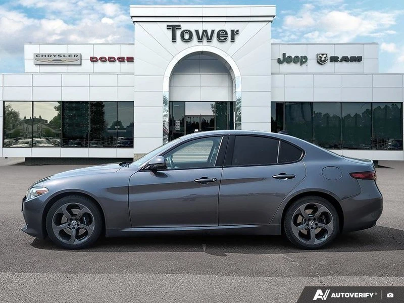 2017 Alfa Romeo Giulia - Image 4 of 12