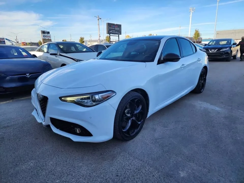 2017 Alfa Romeo Giulia - Image 3 of 11
