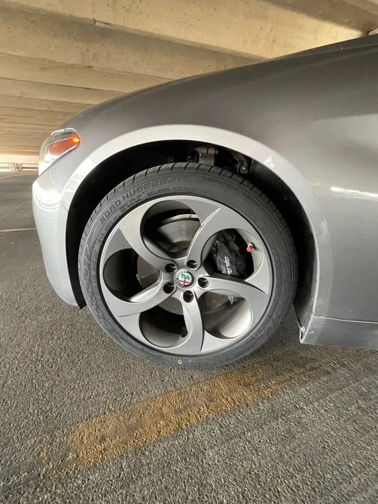 2017 Alfa Romeo Giulia - Image 14 of 16