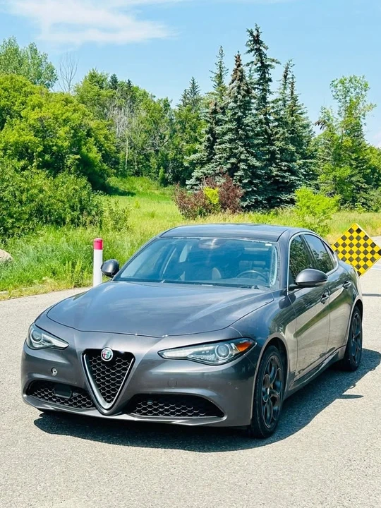 2017 Alfa Romeo Giulia - Image 12 of 20