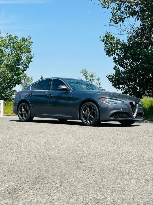 2017 Alfa Romeo Giulia - Image 2 of 20
