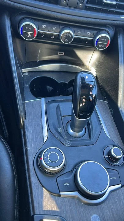 2017 Alfa Romeo Giulia - Image 12 of 15