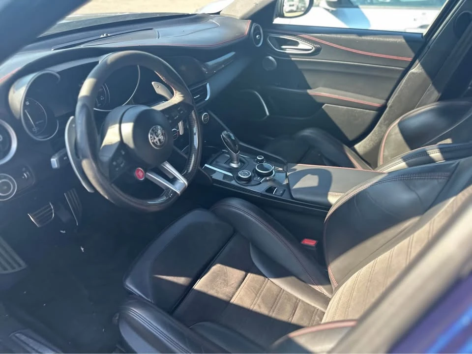2017 Alfa Romeo Giulia Quadrifoglio - Image 6 of 6