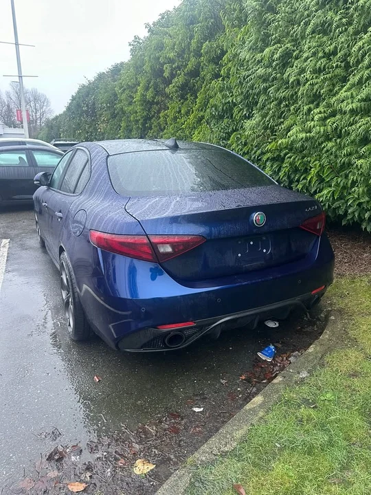 2017 Alfa Romeo Giulia - Image 3 of 5