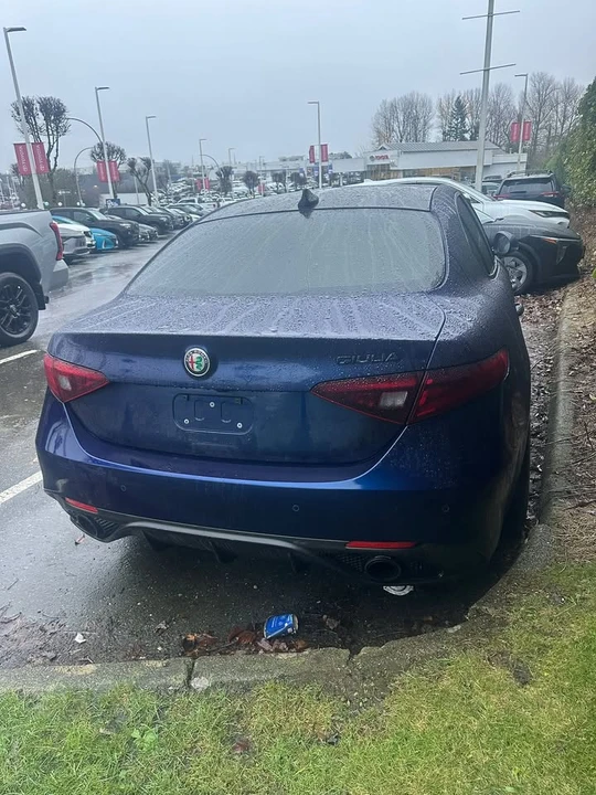 2017 Alfa Romeo Giulia - Image 4 of 5