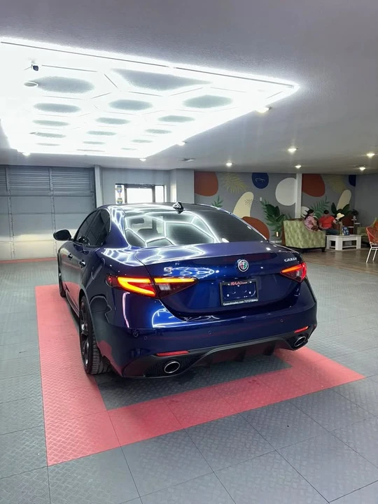 2017 Alfa Romeo Giulia - Image 4 of 20