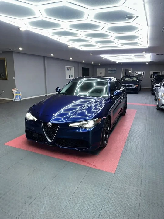 2017 Alfa Romeo Giulia - Image 2 of 20