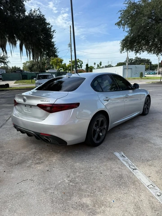 2017 Alfa Romeo Giulia - Image 3 of 9