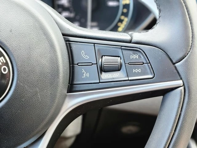 2017 Alfa Romeo Giulia - Image 18 of 20