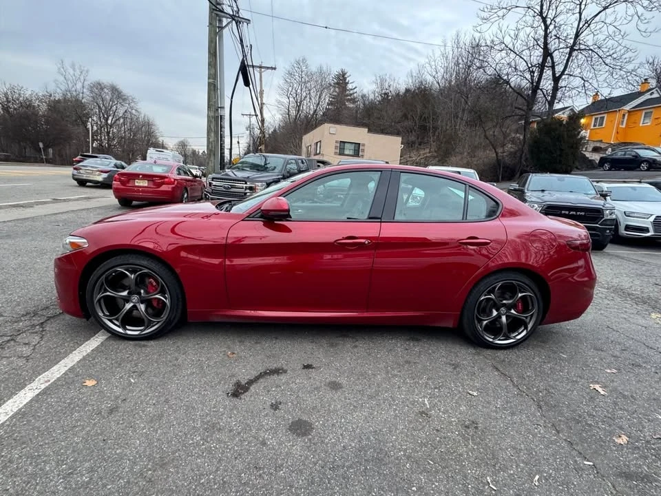 2017 Alfa Romeo Giulia - Image 4 of 20