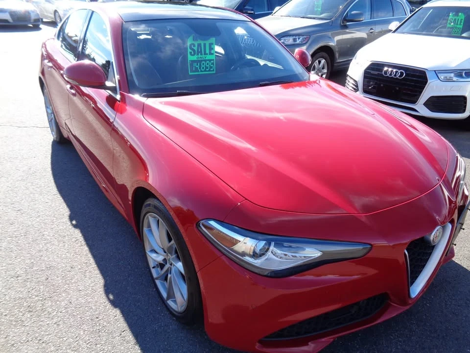 2017 Alfa Romeo Giulia - Image 2 of 20