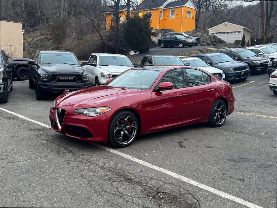 2017 Alfa Romeo Giulia - Image 3 of 18