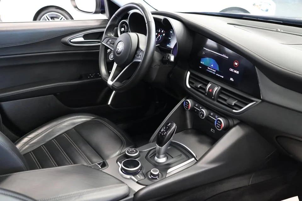 2017 Alfa Romeo Giulia - Image 16 of 16