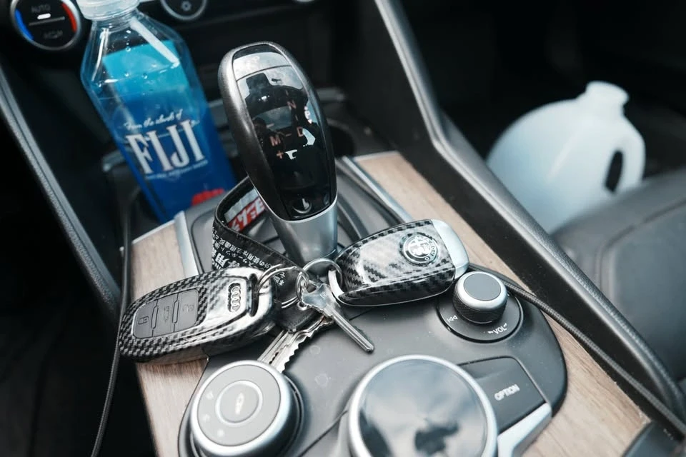 2017 Alfa Romeo Giulia - Image 6 of 10