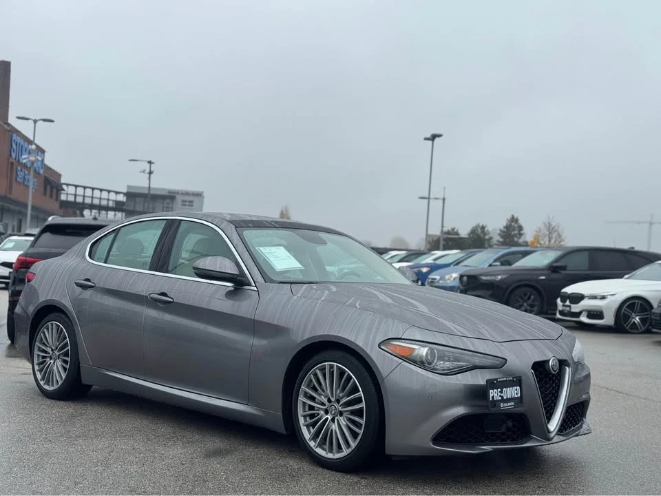 2017 Alfa Romeo Giulia - Image 8 of 19