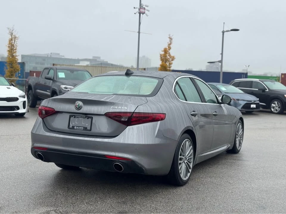 2017 Alfa Romeo Giulia - Image 6 of 19