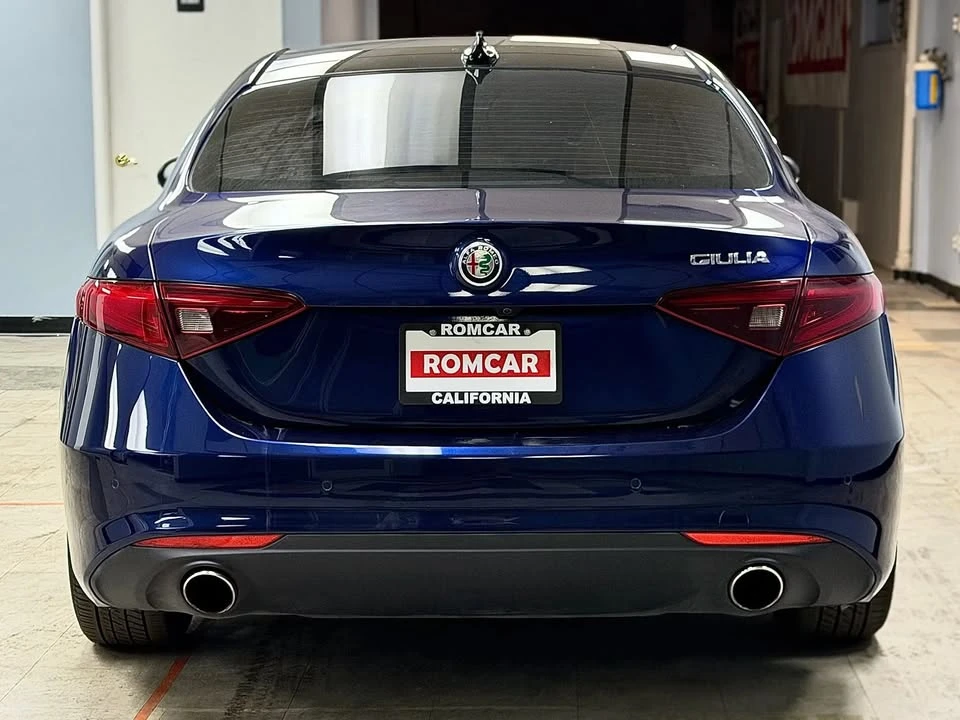 2017 Alfa Romeo Giulia - Image 5 of 19