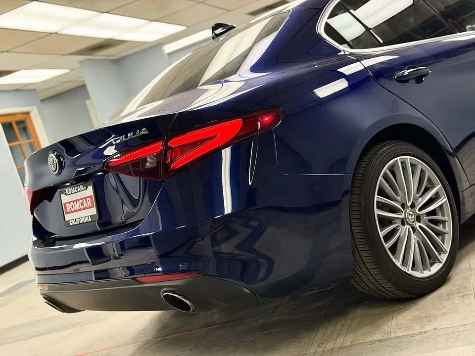 2017 Alfa Romeo Giulia - Image 9 of 19