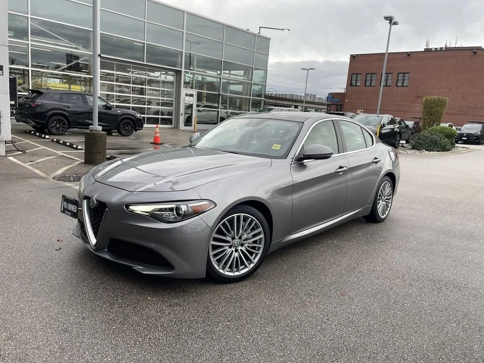 2017 Alfa Romeo Giulia - Image 2 of 19