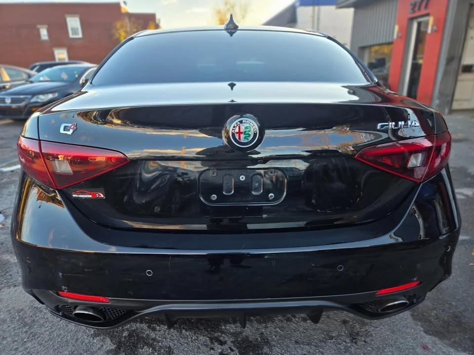 2017 Alfa Romeo Giulia - Image 6 of 17