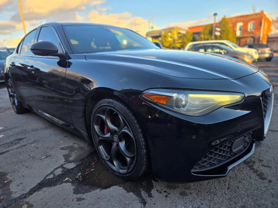 2017 Alfa Romeo Giulia - Image 10 of 17