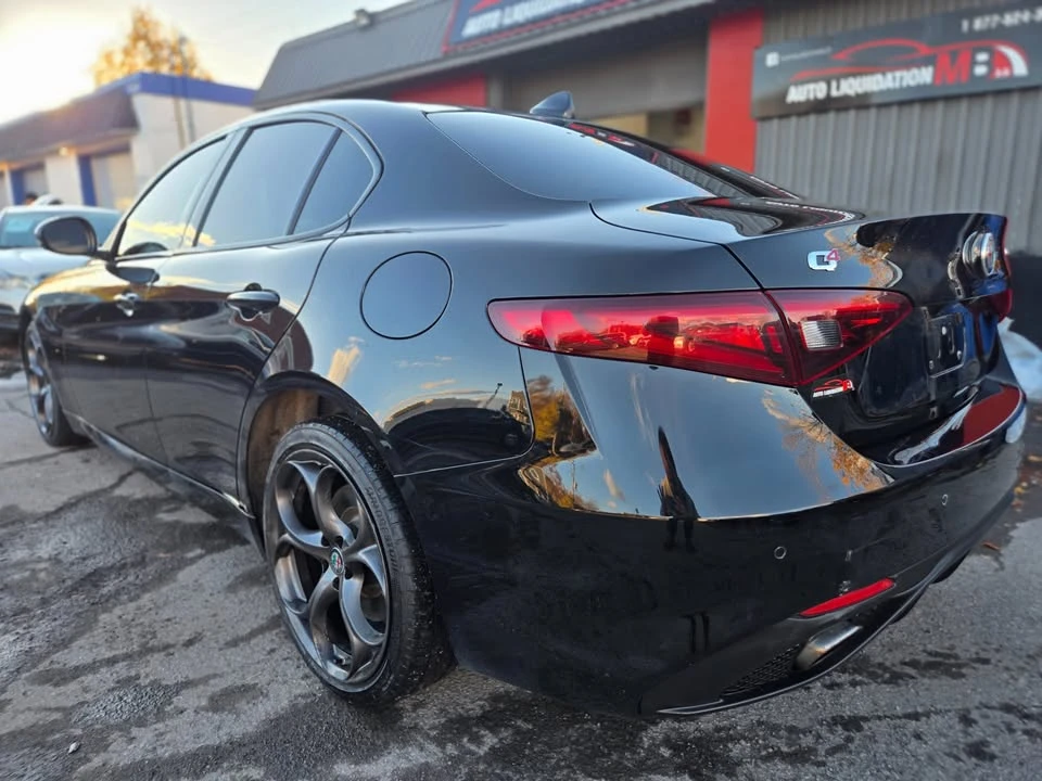 2017 Alfa Romeo Giulia - Image 5 of 17