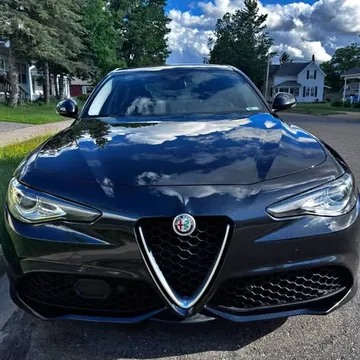 2017 Alfa Romeo Giulia Ti Sport