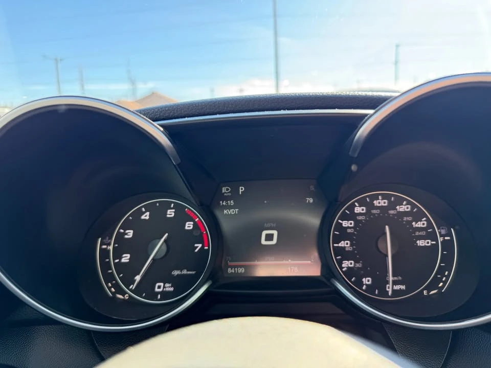 2017 Alfa Romeo Giulia - Image 8 of 12