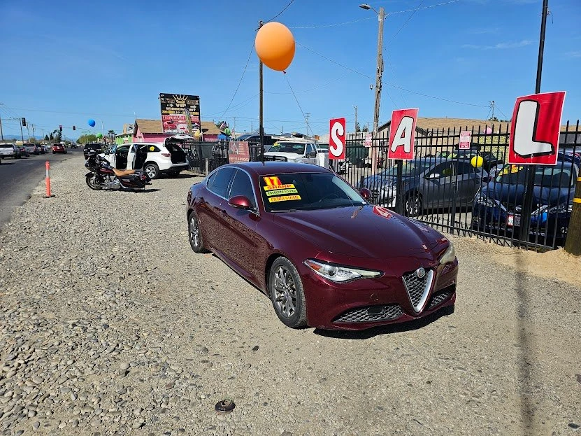 2017 Alfa Romeo Giulia - Image 3 of 20