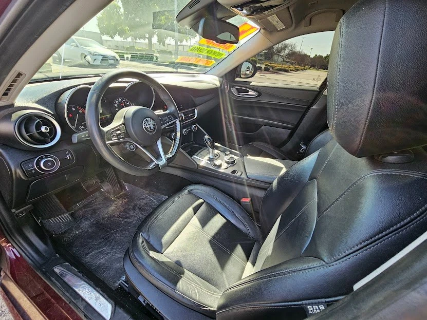 2017 Alfa Romeo Giulia - Image 10 of 20