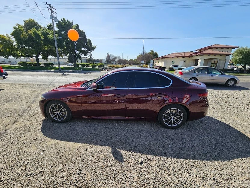 2017 Alfa Romeo Giulia - Image 8 of 20