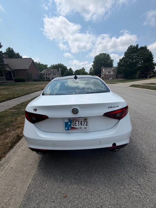 2017 Alfa Romeo Giulia - Image 4 of 14
