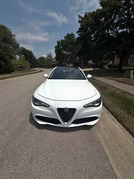 2017 Alfa Romeo Giulia Q4