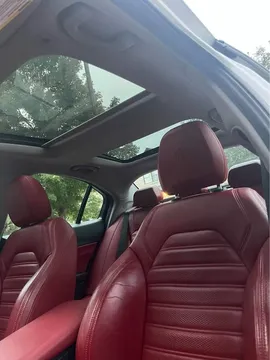 2017 Alfa Romeo Giulia Q4