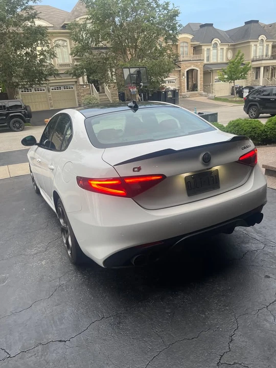 2017 Alfa Romeo Giulia - Image 6 of 6