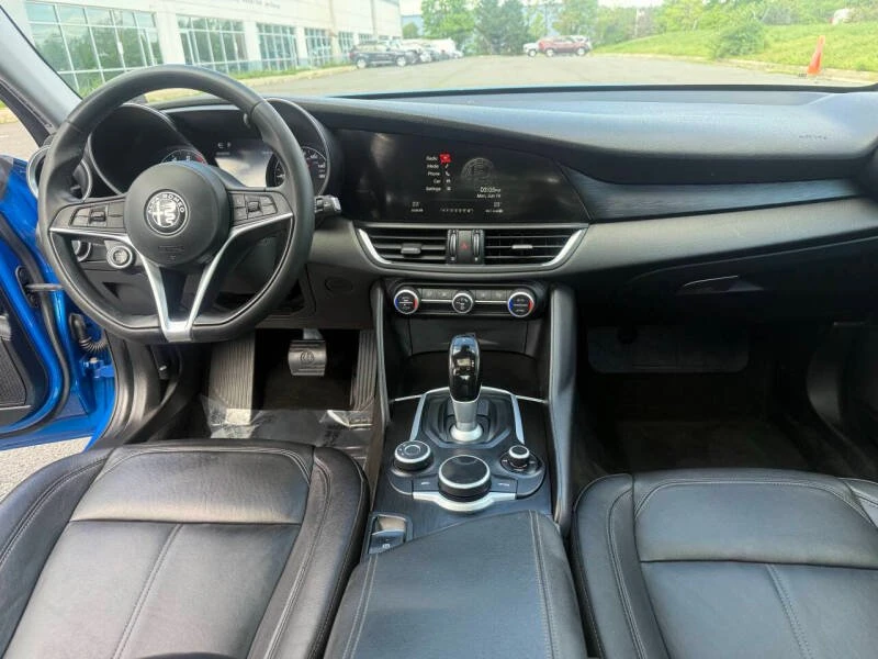 2017 Alfa Romeo Giulia - Image 12 of 19