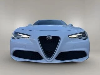 2017 Alfa Romeo Giulia - Image 8 of 19