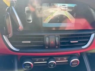 2017 Alfa Romeo Giulia - Image 6 of 19