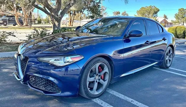 2017 Alfa Romeo Sport