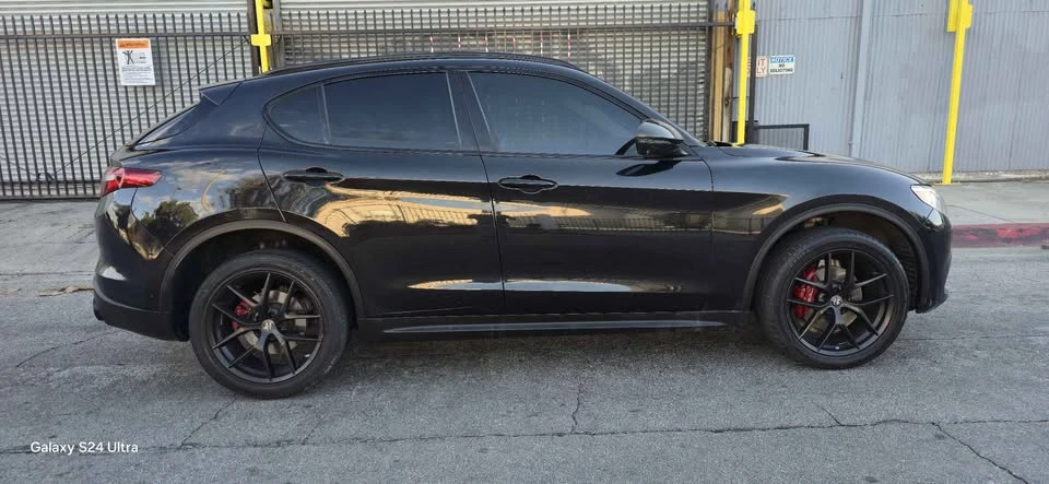 2017 Alfa Romeo Stelvio - Image 5 of 10