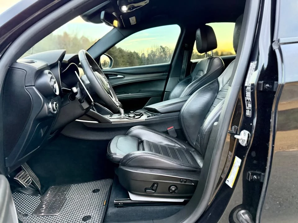 2017 Alfa Romeo Stelvio - Image 8 of 17