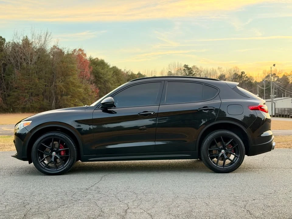 2017 Alfa Romeo Stelvio - Image 5 of 17