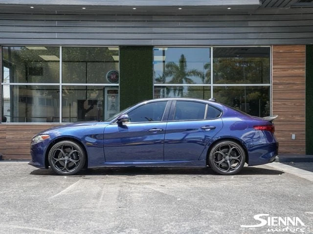 2017 Alfa Romeo Giulia - Image 8 of 20