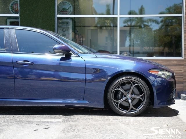 2017 Alfa Romeo Giulia - Image 5 of 20