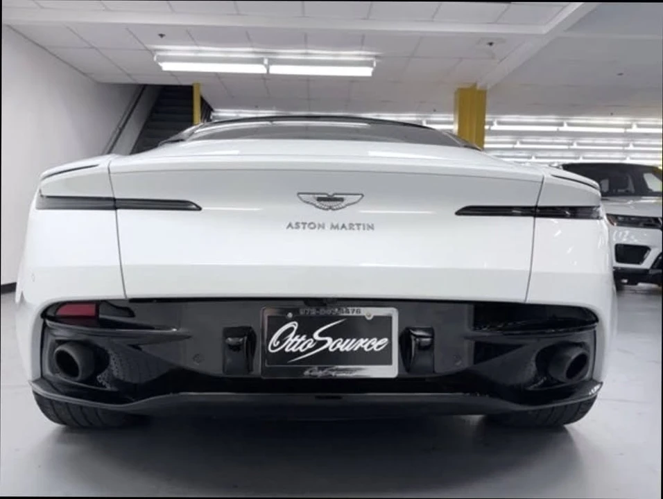 2017 Aston Martin DB11 - Image 4 of 14